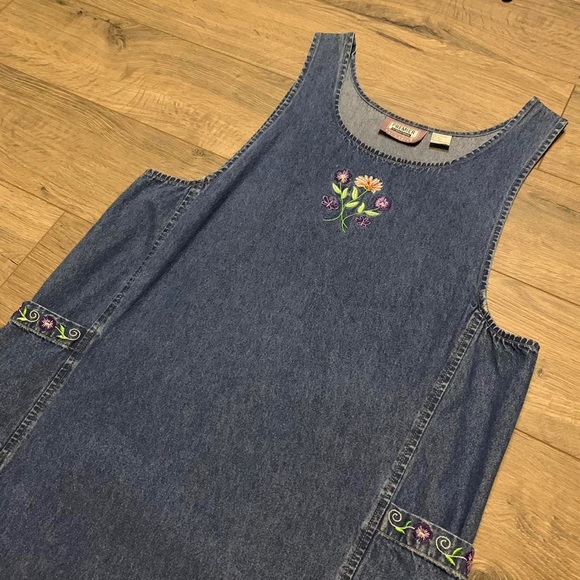 Vintage Premier International For Ladies Large Floral Embroidered Denim Dress - Picture 2 of 4